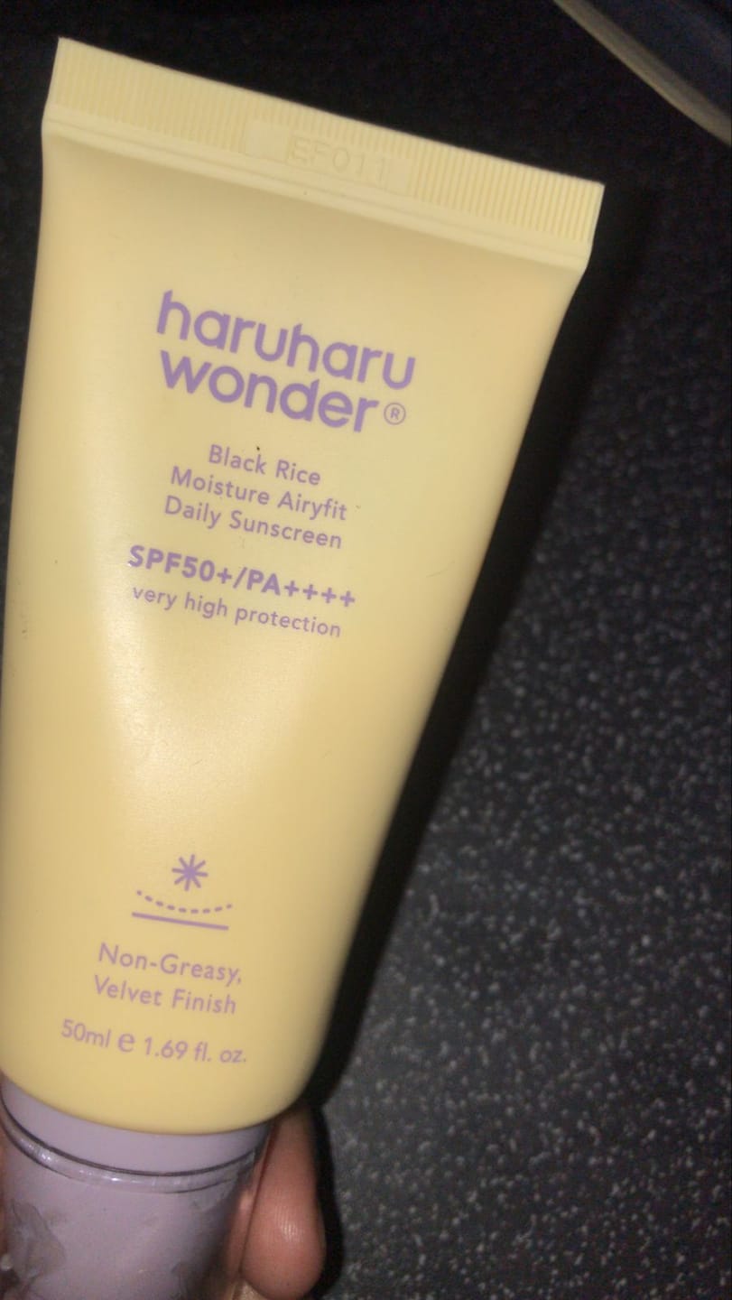 Customer photo review of Black Rice Moisture Airyfit Sunscreen