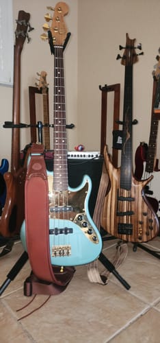 Customer photo review of Zero-Gravity Strap for Guitar & Bass [Standard]