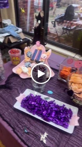 Customer video review of Spicy Mango Gummi - 1LB