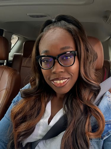 Customer photo review of Sensationnel Cloud 9 What Lace Glueless 13x6 HD Swiss Lace Front Wig - SOLANA