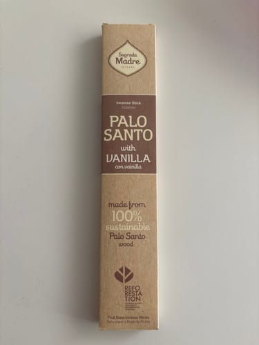 Customer photo review of Incienso de Palo Santo con Vainilla || Buenas vibras - Armonía