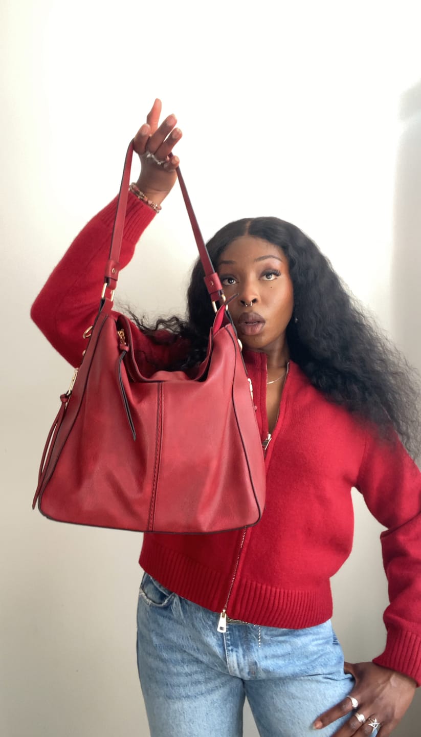 Customer photo review of Luxury Hobo Anti-Theft Handbag + FREE Pouch Wallet