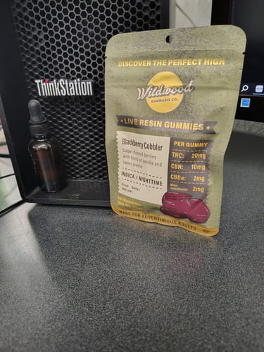 Customer photo review of THC Live Resin Gummies