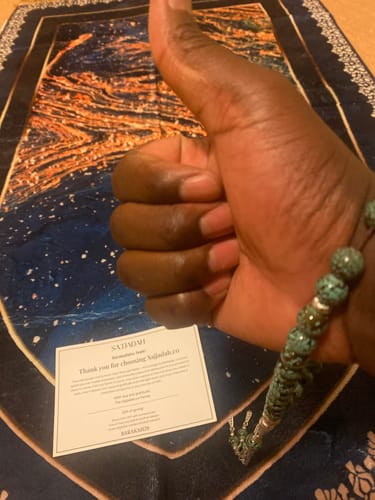 Customer photo review of Qibla-Cosmos  Padded Prayer Mat