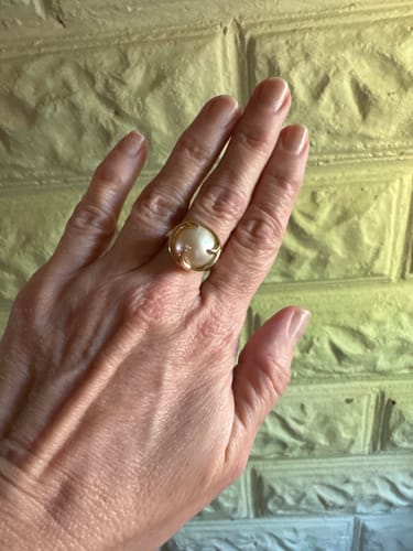 Customer photo review of Vintage 14k Yellow Gold Mabe Pearl Diamond Twist Ring 6.00