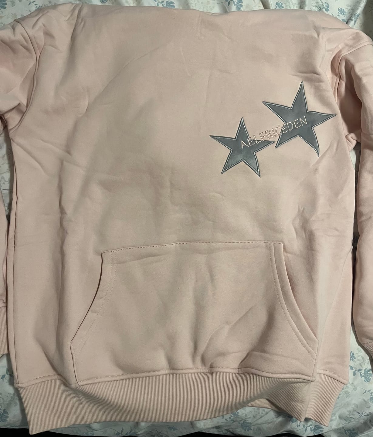 Customer photo review of Aelfric Eden Star Color Contrast Hoodie