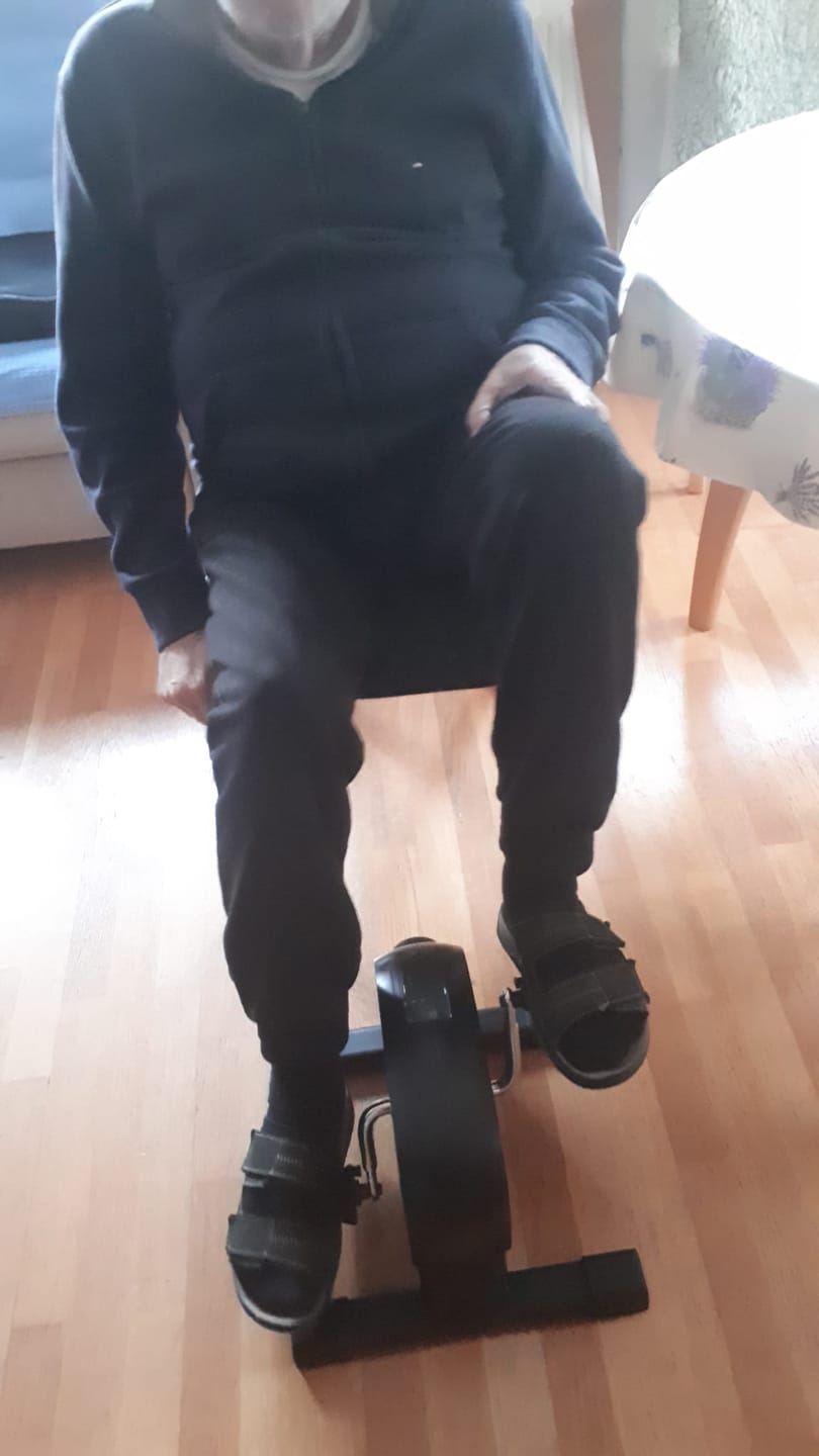 Customer photo review of Pedaltrainer BASIC Set