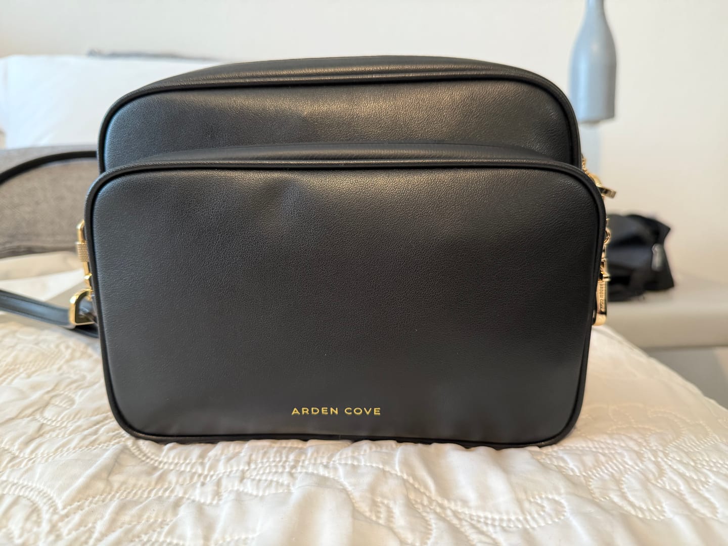 Customer photo review of Verona Crossbody With Slash-Resistant Locking Clasp Straps