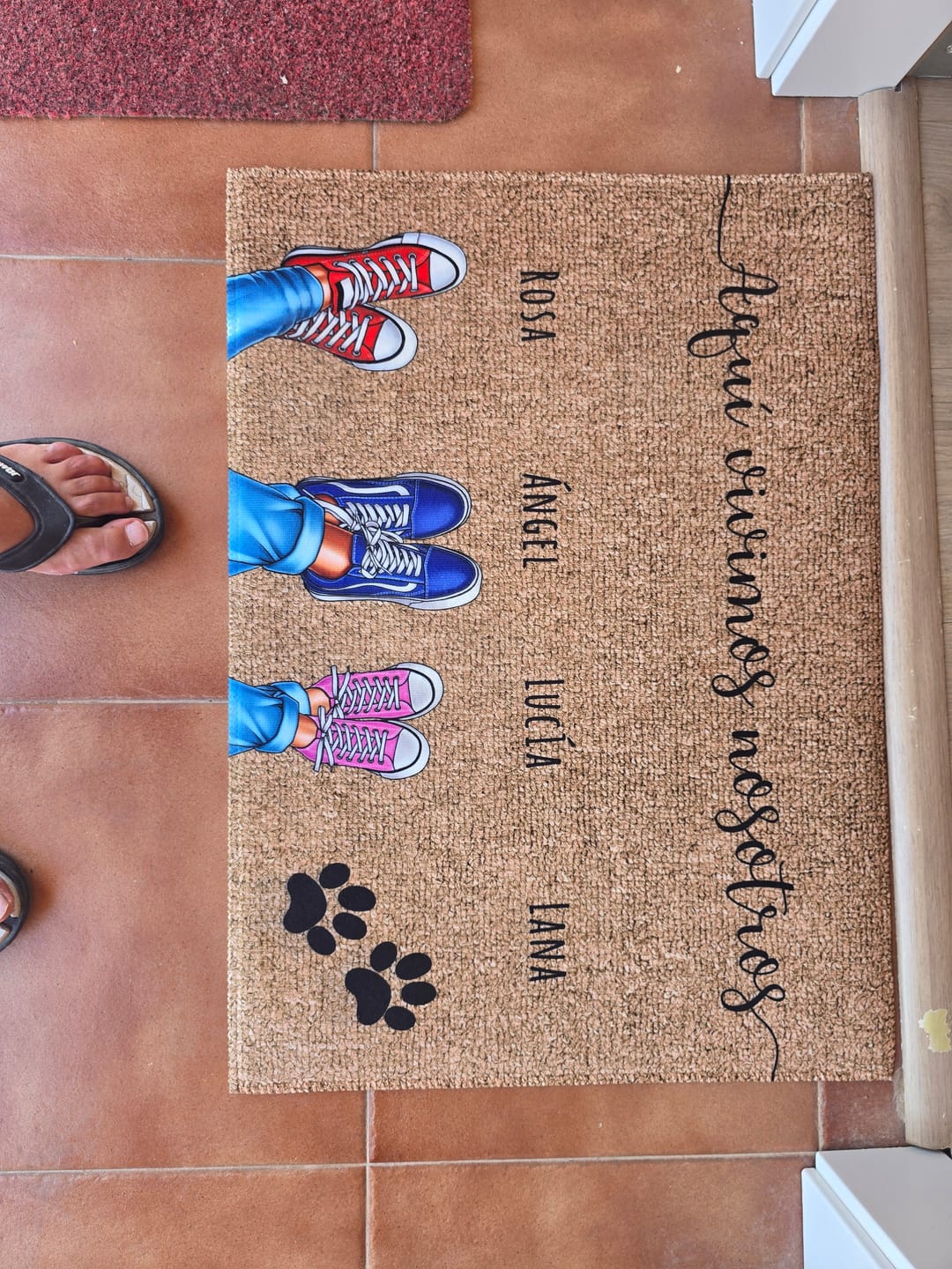 Customer photo review of Zapatos y patas - Felpudo personalizado