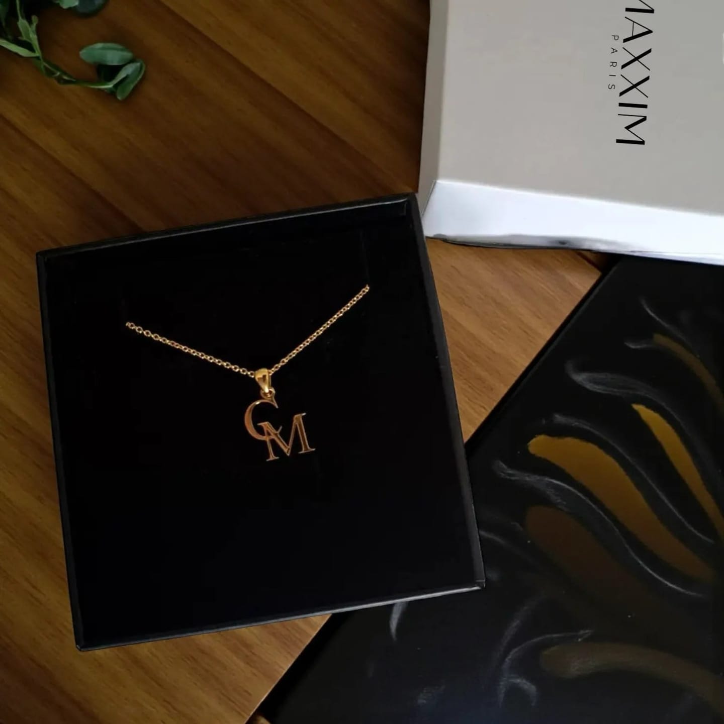 Customer photo review of MAELYN