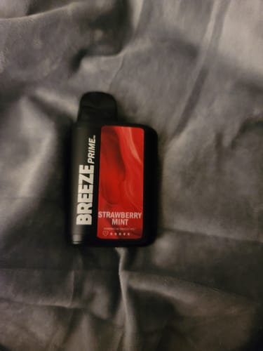 Customer photo review of Breeze Prime Edition Disposable Vape