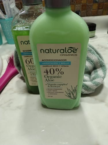 Customer photo review of Acondicionador Hidratación & Brillo 350 ml