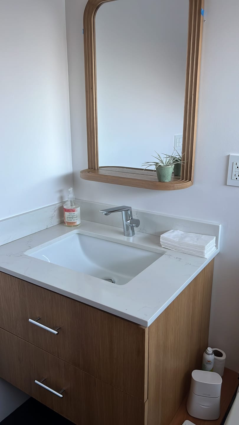 Customer photo review of Kissinger modern basin bathroom sink faucet single handle single hole