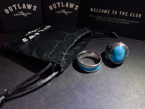 Customer photo review of BLUE EYES.