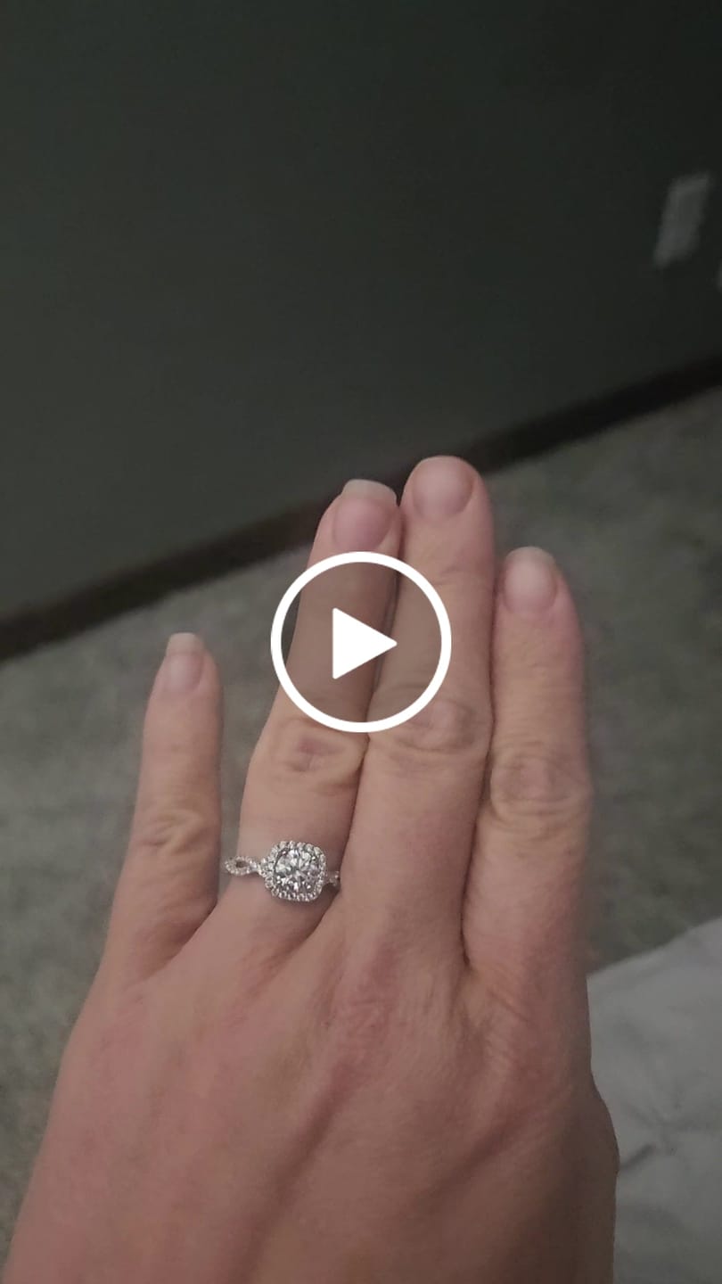Customer video review of Moissanite by Cate & Chloe Octavia 1.15ctw Round Cut 925 Sterling Silver 18k White Gold Plated Forever Engagement Ring