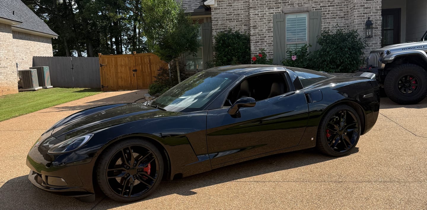 Customer photo review of Corvette C6 ZR1 Extended Rear Trunk Spoiler