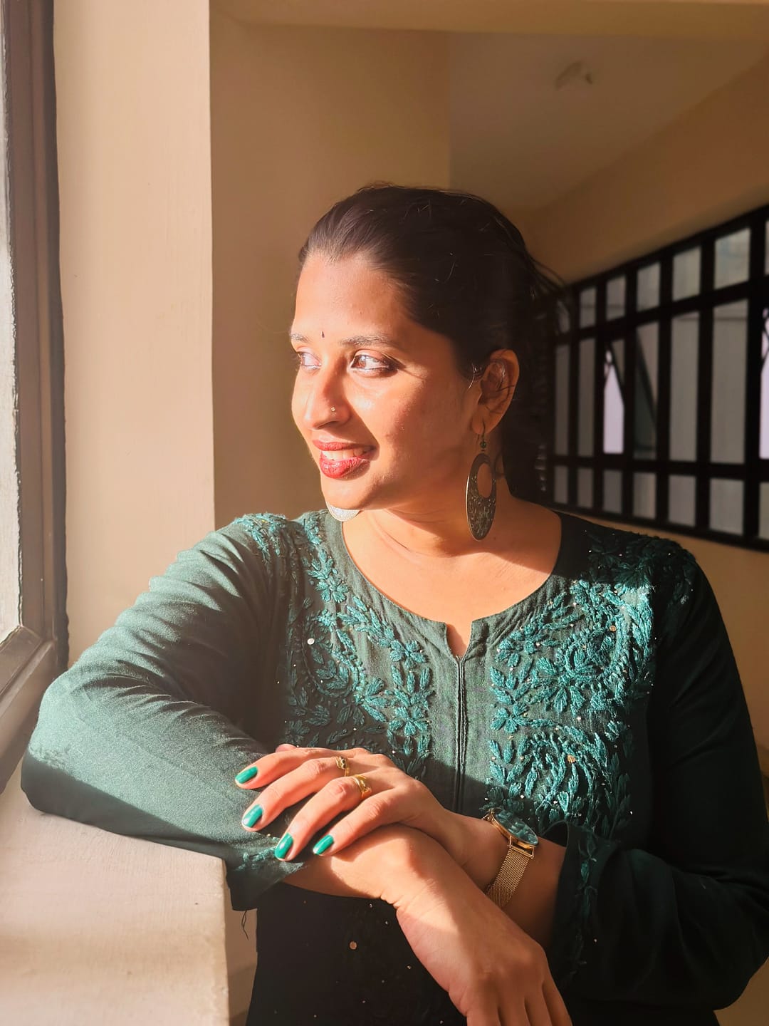 Customer photo review of Bottle Green 2 piece Rayon Mukaish set