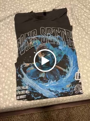 Customer video review of [Limited Edition] 'Tanjiro Water' Box T-Shirt