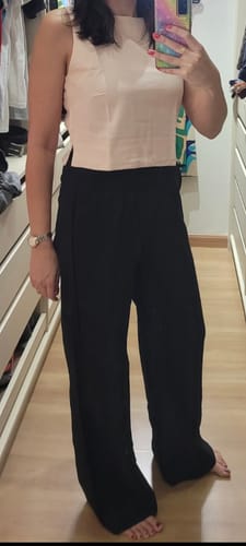 Raquel A. review of Calça Pantalona Graviola Preta image 1 out of 1