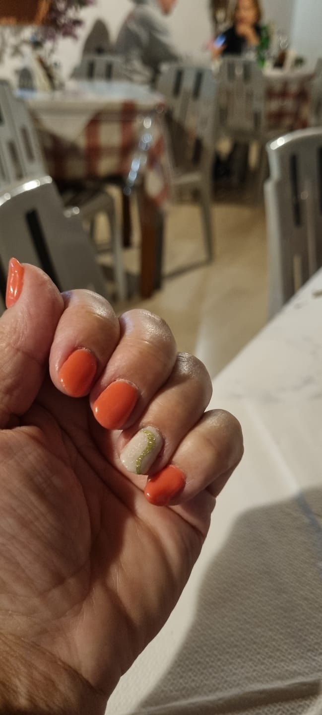 Customer photo review of Sunset Lover Dipping Powder