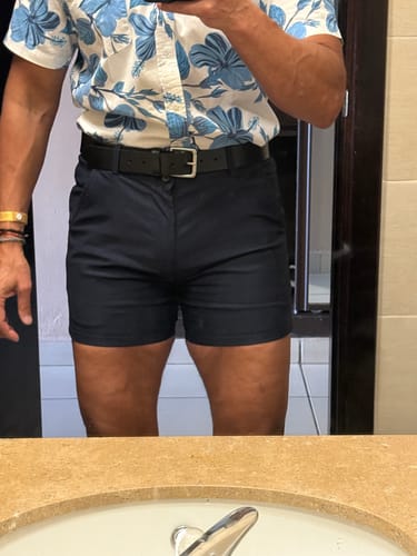 Customer photo review of Ultra-Stretch 5" Chino Shorts - Navy