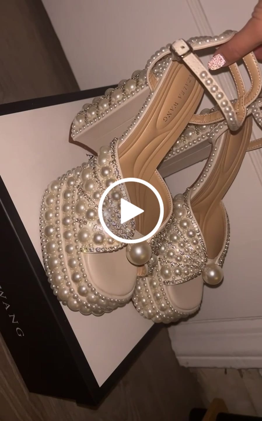 Customer video review of ASTRELLA-WHITE PLATFORM HEELED SANDAL