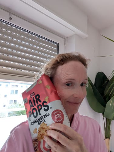 Customer photo review of Bio AirPops Cinnamon Roll Style