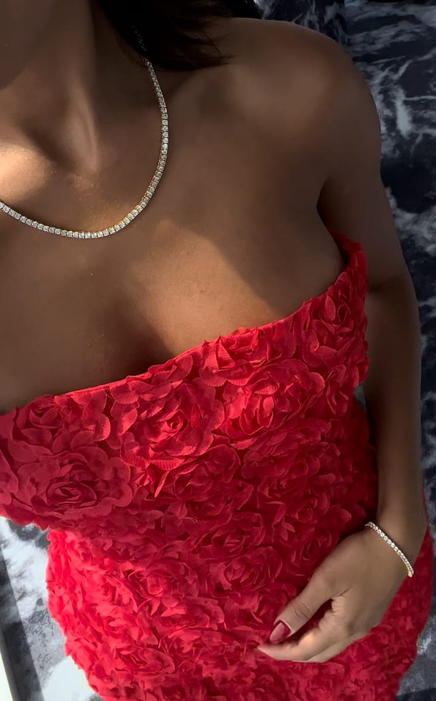 Customer photo review of TYRA TENNIS NECKLACE - GOLD