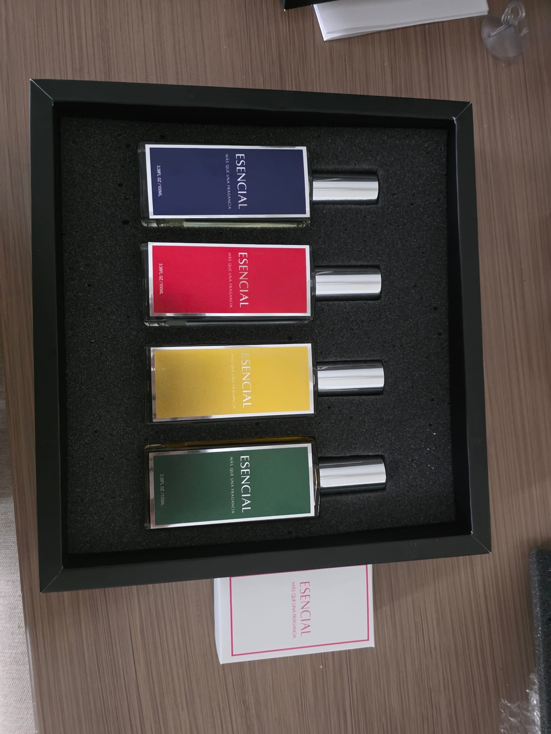Customer photo review of M556 Inspirado en: La Bomba - Carolina Herrera