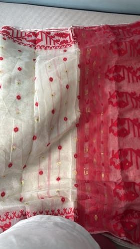Customer photo review of Ektu Bikel Karat Dhakai Jamdani Saree