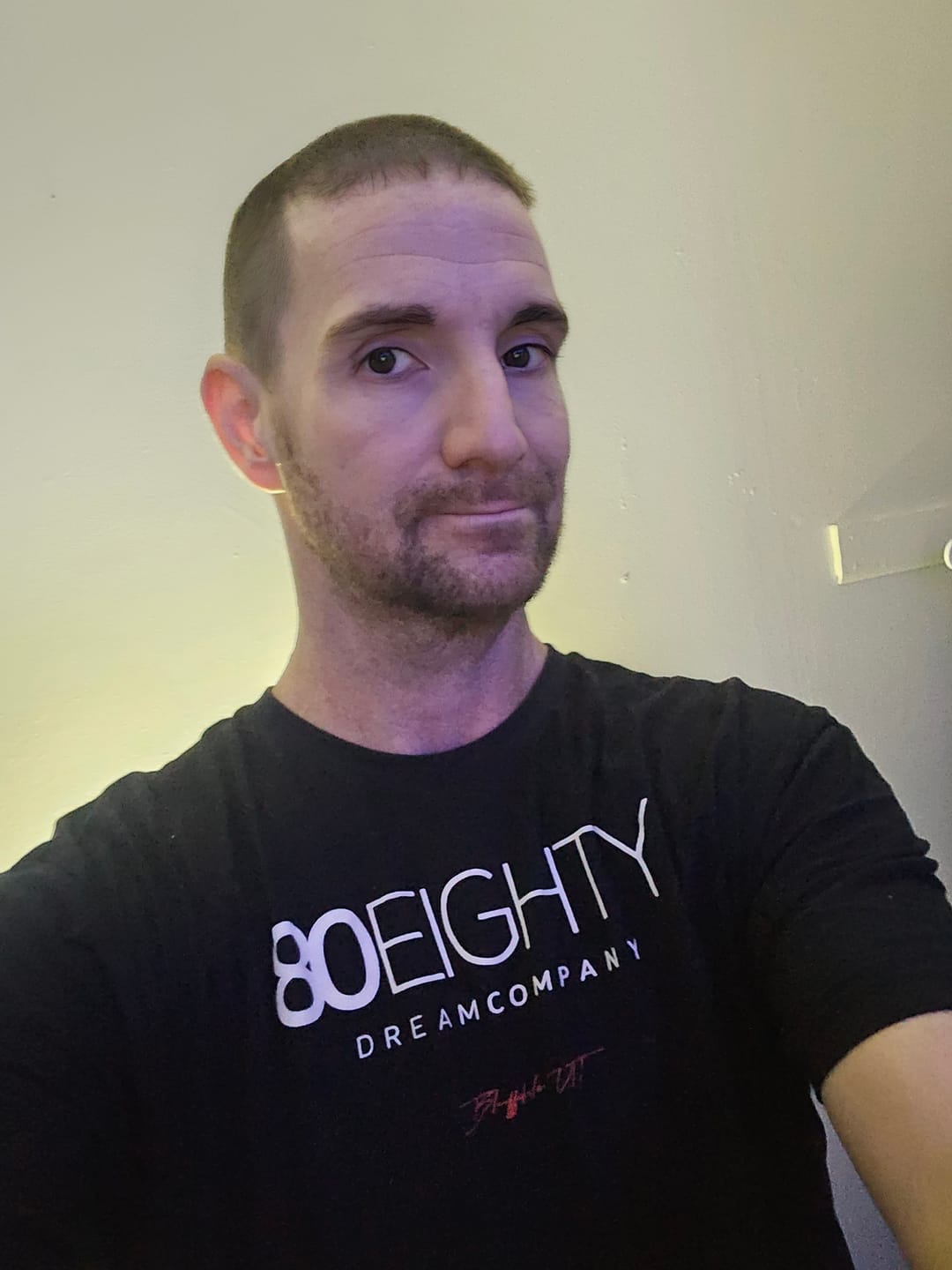 Customer photo review of 80Eighty® Tech Shirt