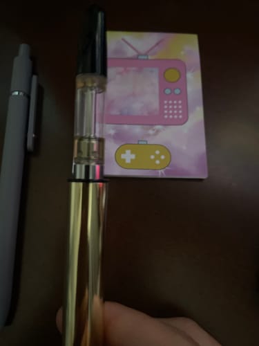 Customer photo review of 1 Gram Delta-8 THC Full Spectrum Vape Cartridge | Ice Cream Cake - Hybrid