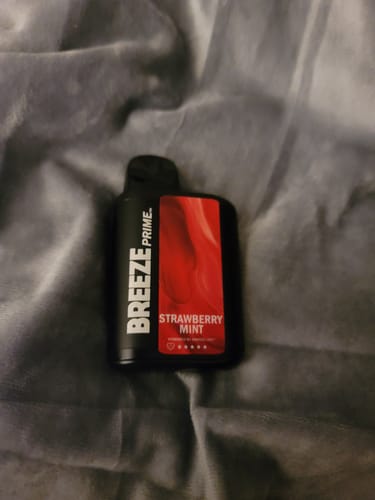 Customer photo review of Breeze Prime Edition Disposable Vape
