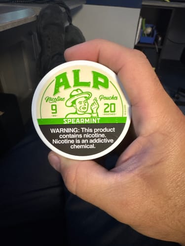 Customer photo review of Spearmint Nicotine Pouches