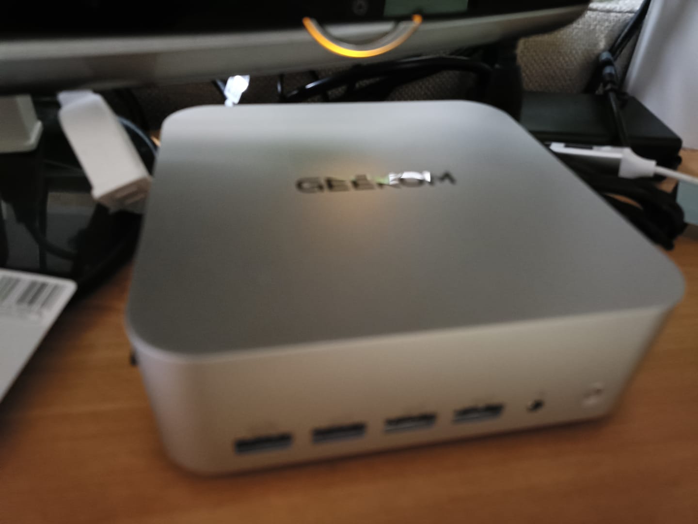 Customer photo review of GEEKOM AI PC A9 MAX ミニPC AMD Ryzen AI 9 HX 370