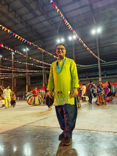 Customer photo review of Bubblin’ Air Pants