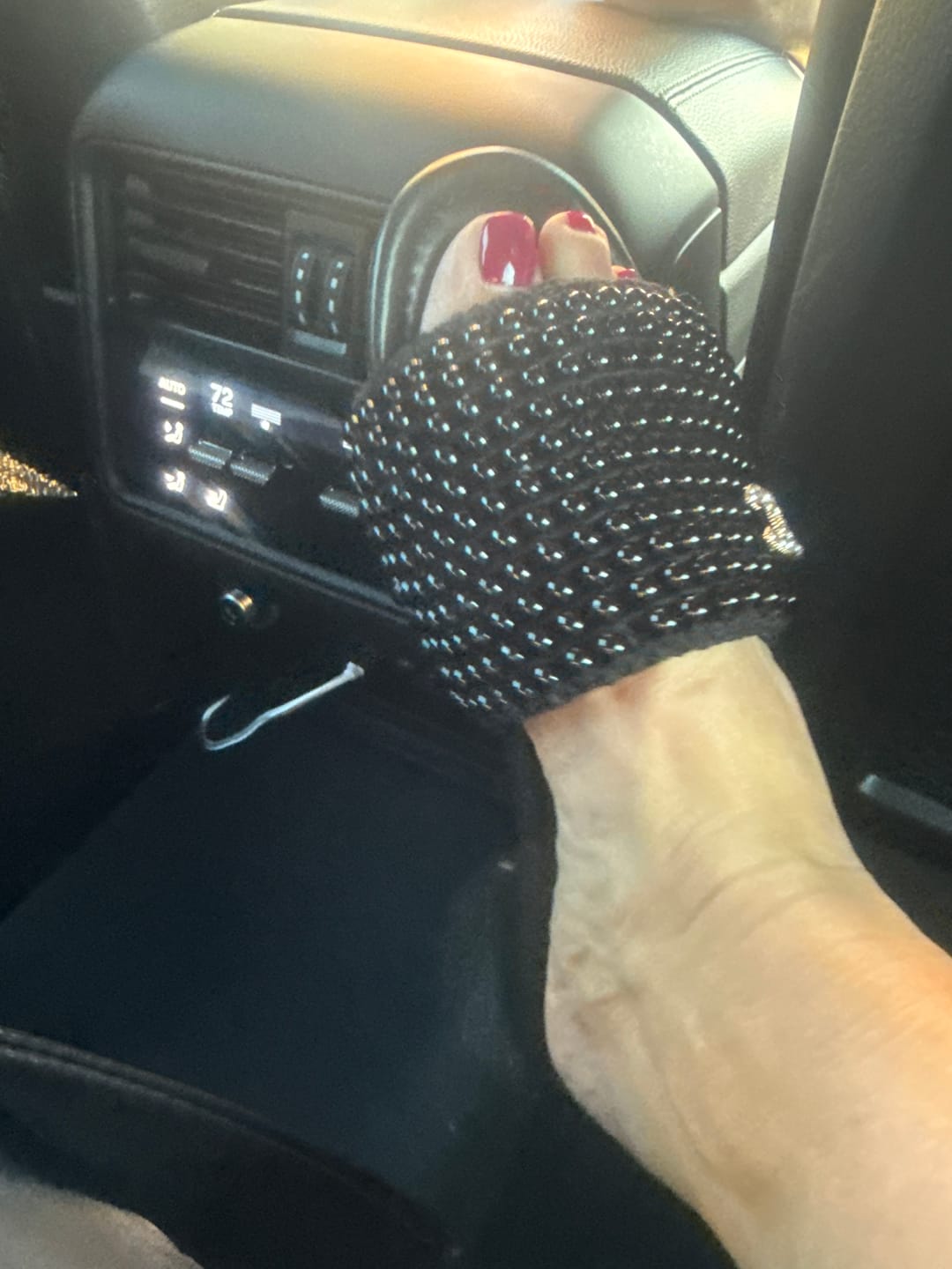 Customer photo review of CC 25 Slippers Black Leather 238742