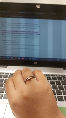 Customer photo review of THE MOISSANITE GLOW RING