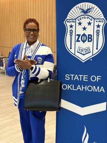 Customer photo review of ZETA PHI BETA Deluxe Jumbo Luxury Purse