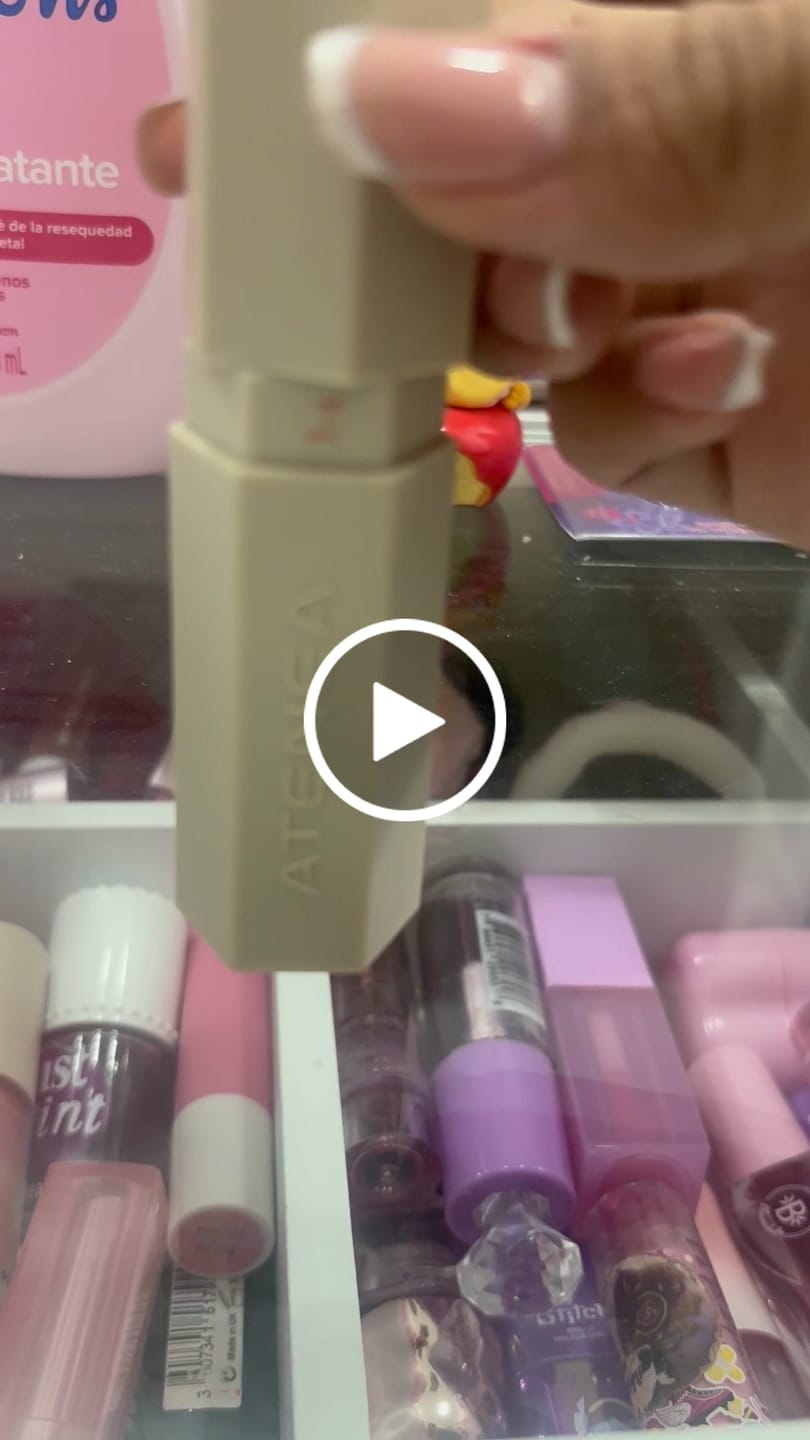 Customer video review of RUBOR CREMOSO EN BARRA COLLECTION