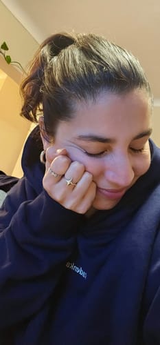 Customer photo review of POLERÓN OVERSIZE CON GORRO - AZUL