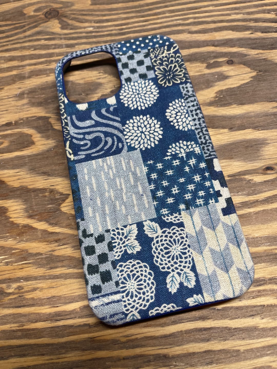 Customer photo review of 「職人手作り」藍染古布スマホケース
