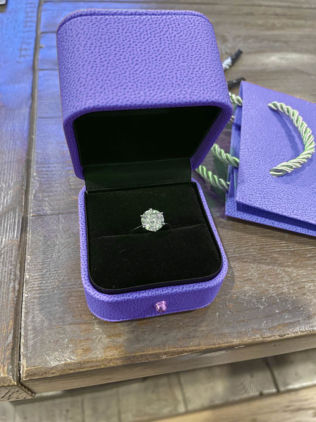 Customer photo review of Eterna Ring