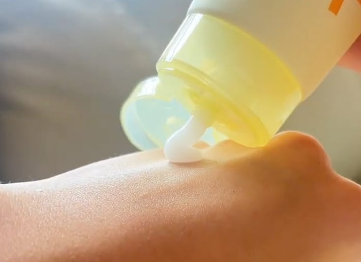 Customer photo review of 5.5 Gentle Milky Cleanser Lotion 100ml