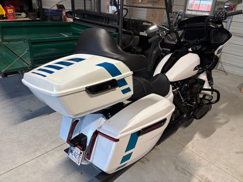 Customer photo review of HR3 King Size Touring Trunk For Harley Touring BIkes 2023+