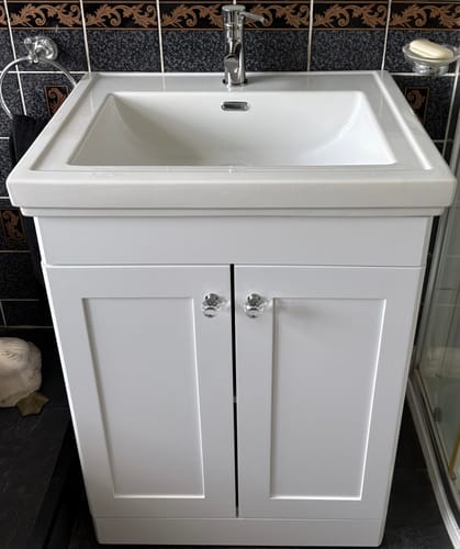 Customer photo review of Nuie Classique 600mm Floor Standing 2 Door Unit & 1TH Basin - Satin White