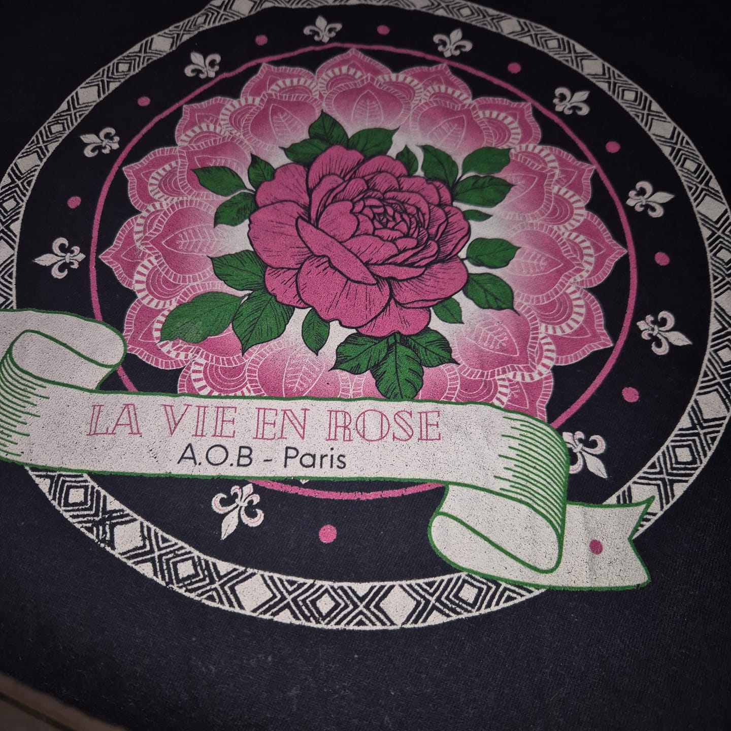 Customer photo review of LE SWEAT "LA VIE EN ROSE"