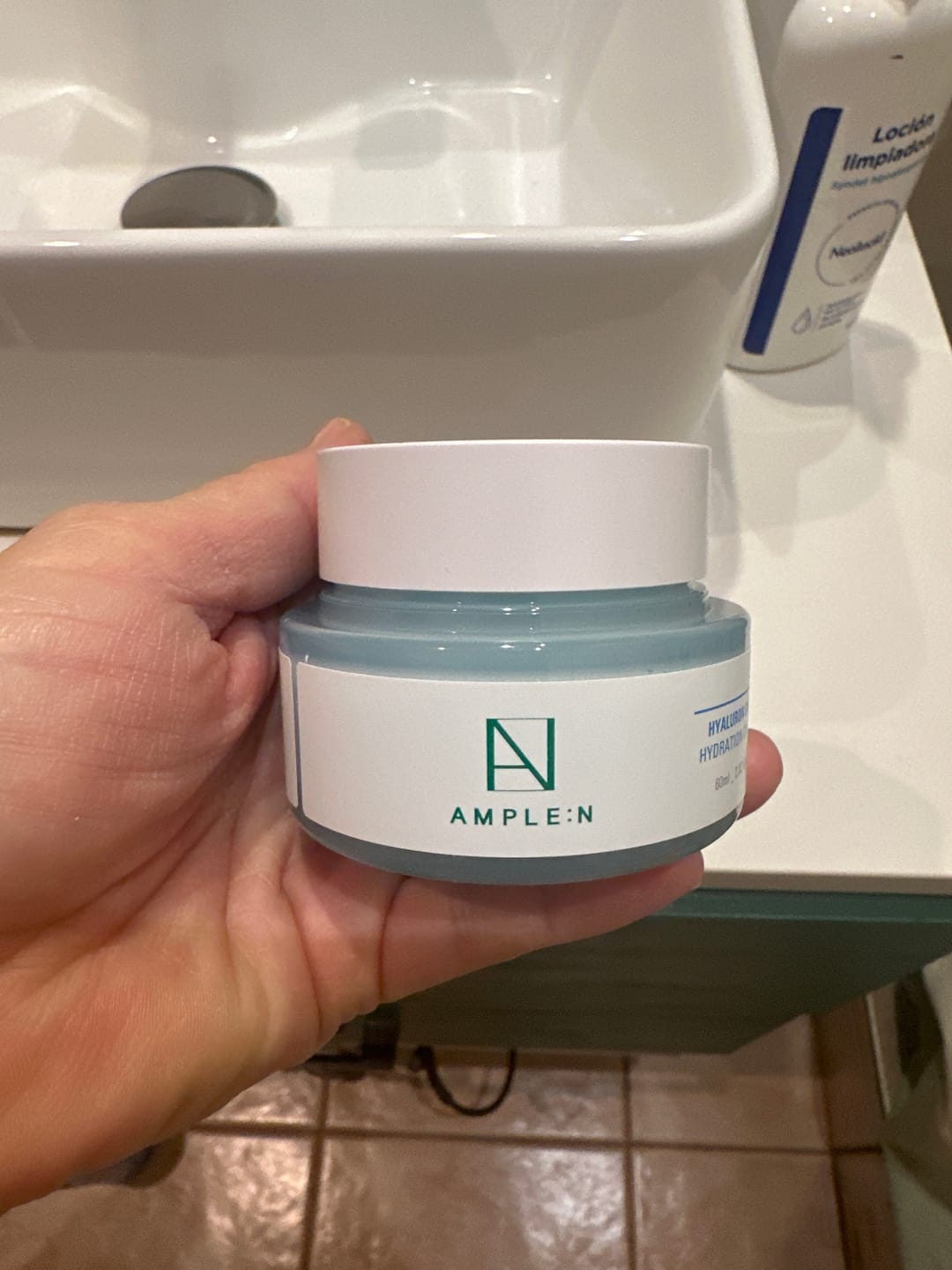 Customer photo review of Crema Facial Hidratante Antiedad AMPLEN Ácido Hialurónico 60ml