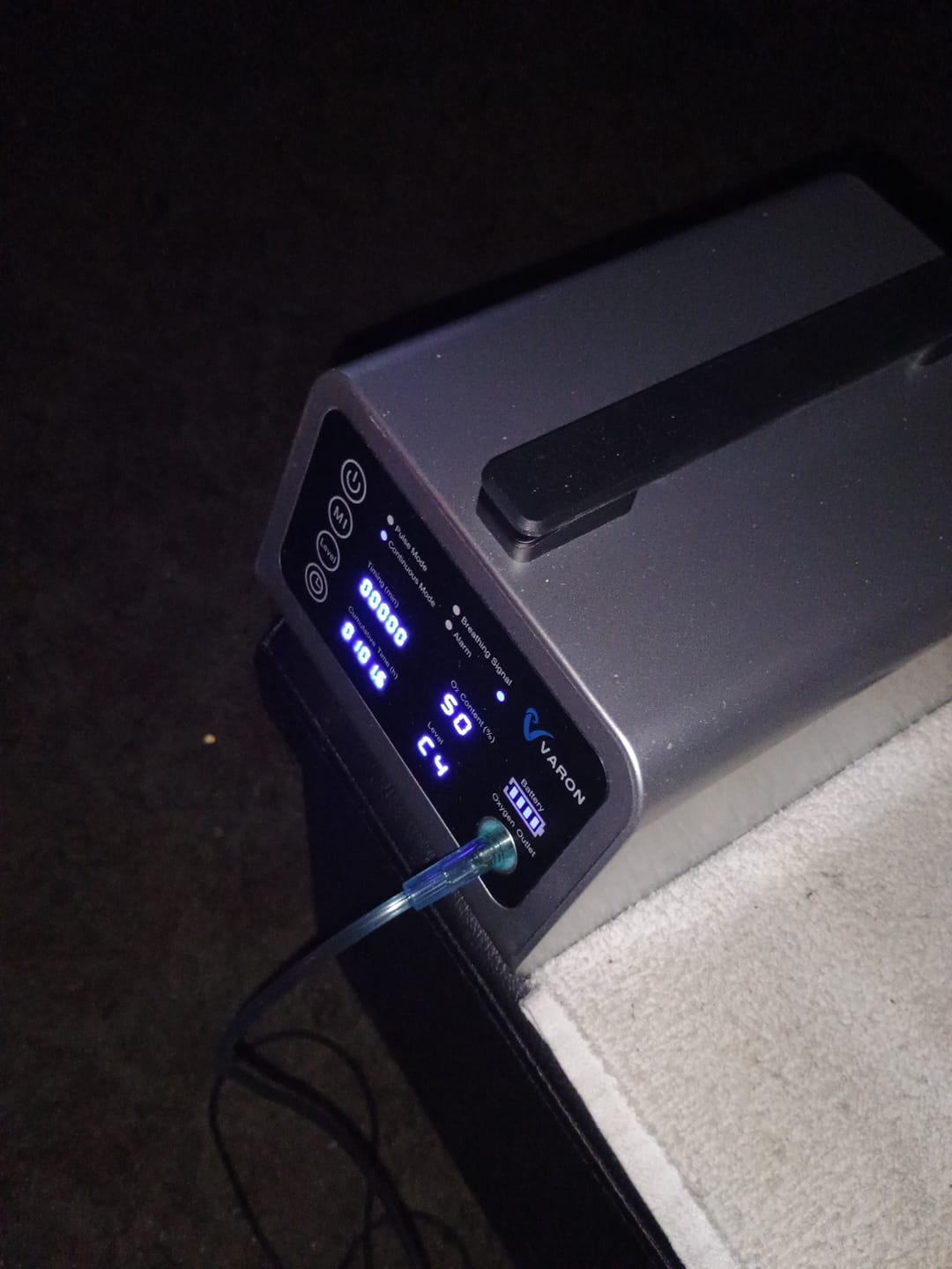 Customer photo review of VARON VT-1 | Dual Mode Travel Oxygen Concentrator (1-5 settings)