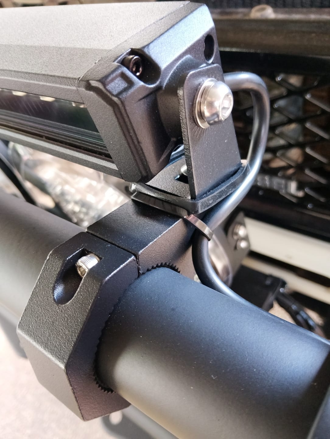 Customer photo review of 25-50MM BULLBAR MOUNTS (2)